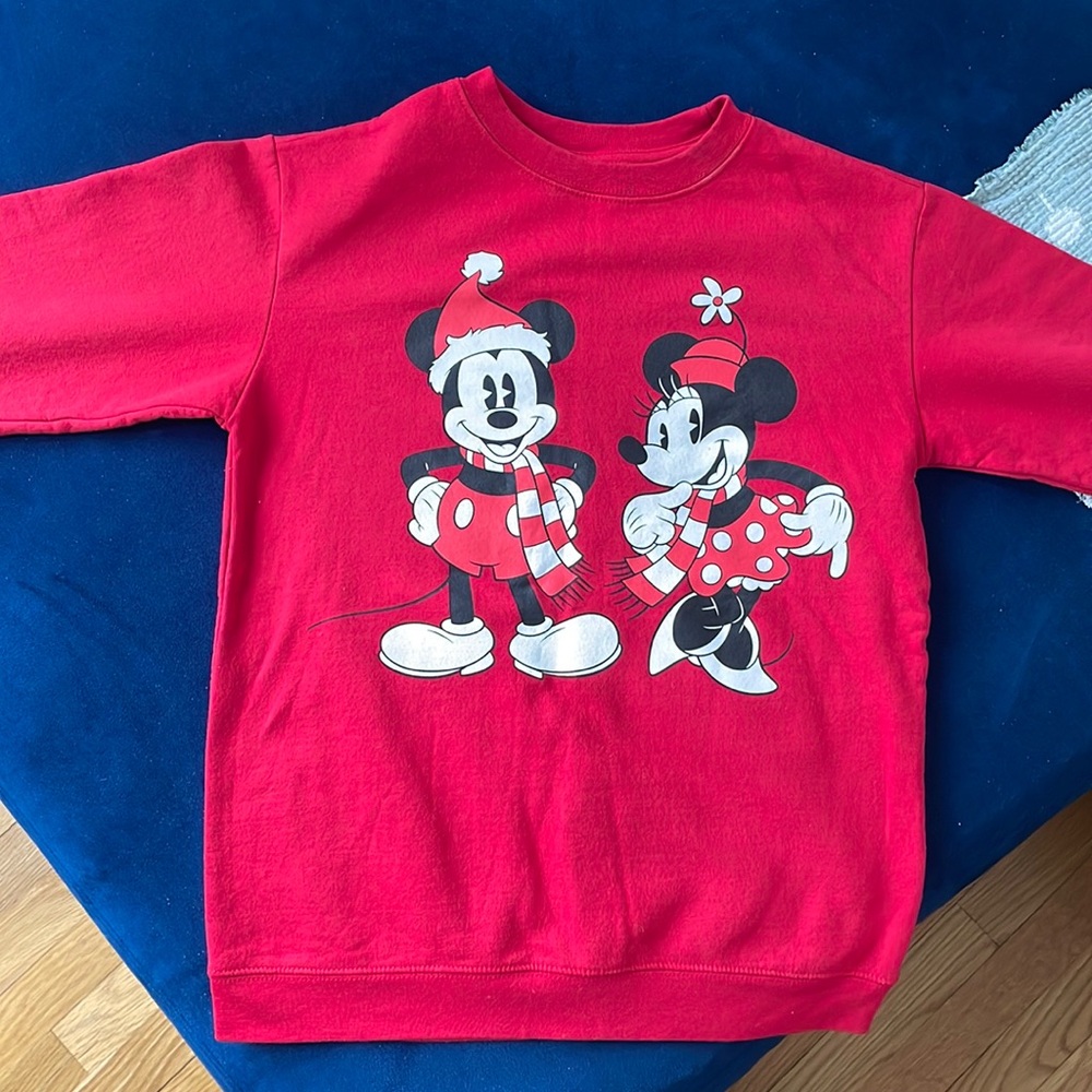 Disney Mickie Mouse winter-themed sweatshirt size XL kids